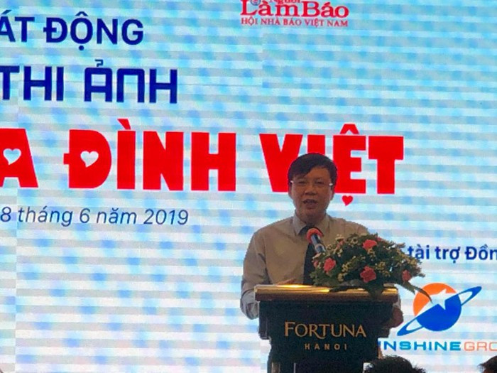 Nhà báo Hồ Quang Lợi - Phó Chủ tịch thường trực Hội Nhà báo Việt Nam phát biểu tại lễ phát động. Nhà báo Hồ Quang Lợi - Phó Chủ tịch thường trực Hội Nhà báo Việt Nam phát biểu tại lễ phát động.