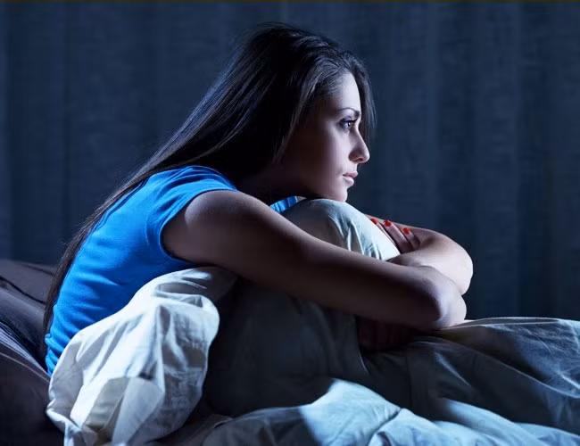 8-dau-hieu-co-the-canh-bao-som-mot-thang-truoc-con-dau-tim-2