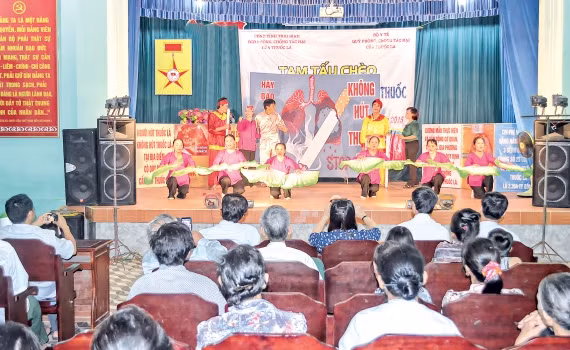Tuyên truyền phòng, chống tác hại thuốc lá bằng hình thức sân khấu hóa tại Thái Bình