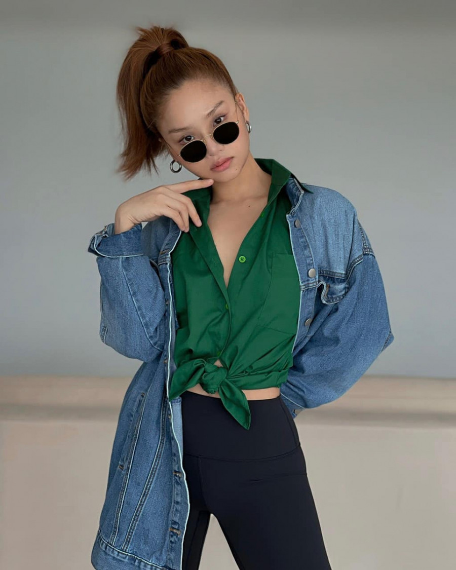 Nữ ca sĩ có thể sáng tạo mọi phong cách thời trang khiến ai xem cũng phải trầm trồ. Nữ ca sĩ có thể sáng tạo mọi phong cách thời trang khiến ai xem cũng phải trầm trồ.
