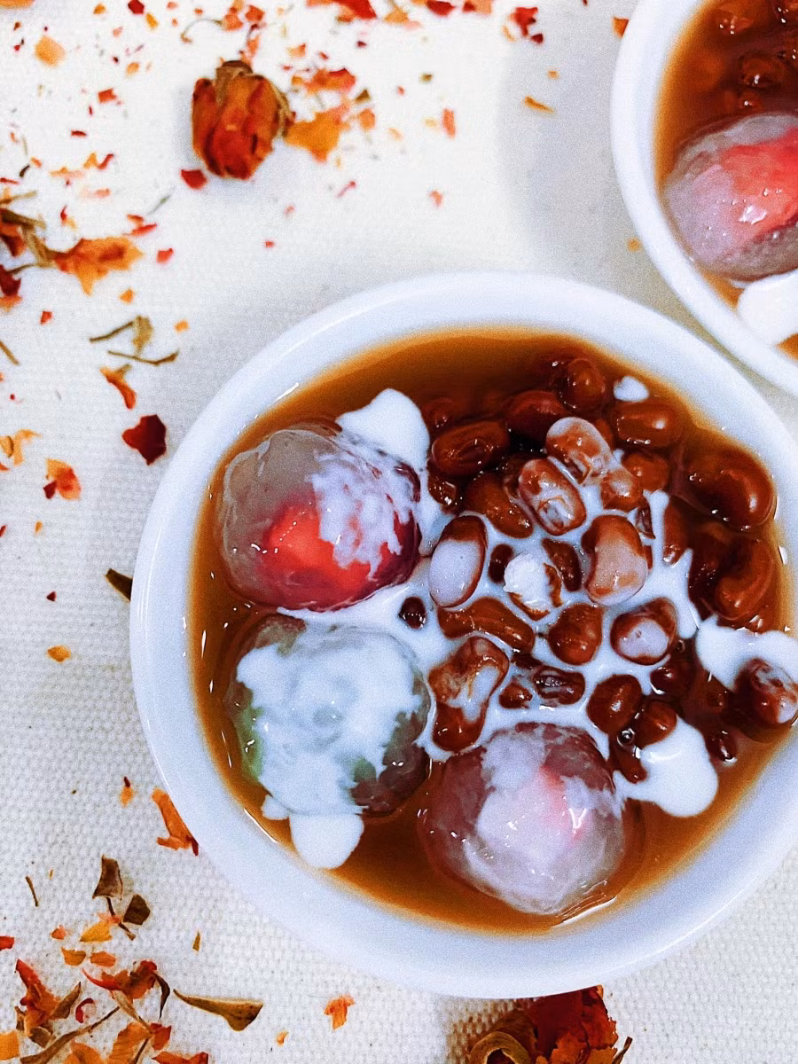 Cách nấu chè đậu đỏ thanh mát cho lễ Thất tịch 7/7 ảnh 1