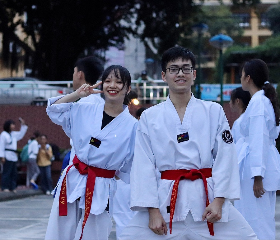 Sinh viên Long Thị Tường Vy là chủ nhiệm CLB Võ thuật trường Đại học Y - Dược.