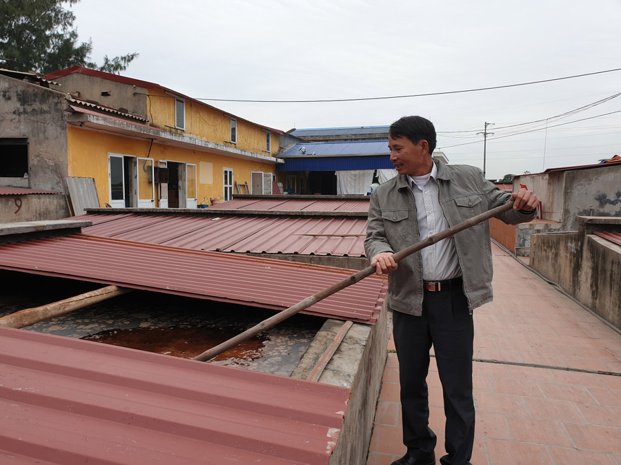 Anh Bùi Đức Vinh, Giám đốc Công ty Quang Hải chia sẻ những bí quyết làm mắm truyền thống Anh Bùi Đức Vinh, Giám đốc Công ty Quang Hải chia sẻ những bí quyết làm mắm truyền thống