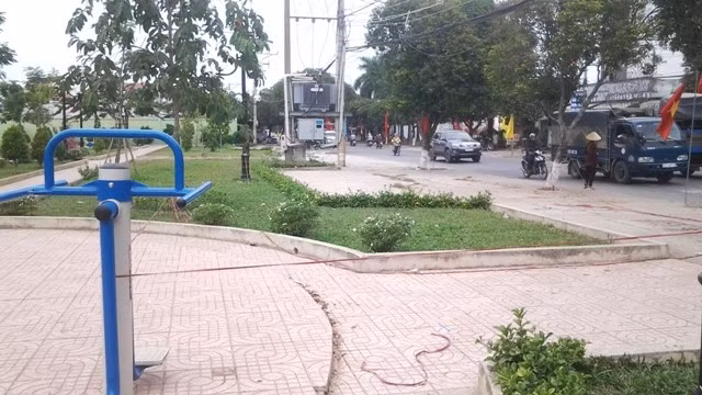 An ninh - Hình sự - Vụ người cha bị đâm chết vì tưởng là kẻ bắt cóc: Lời thanh minh của cụ bà bán vé số (Hình 2).