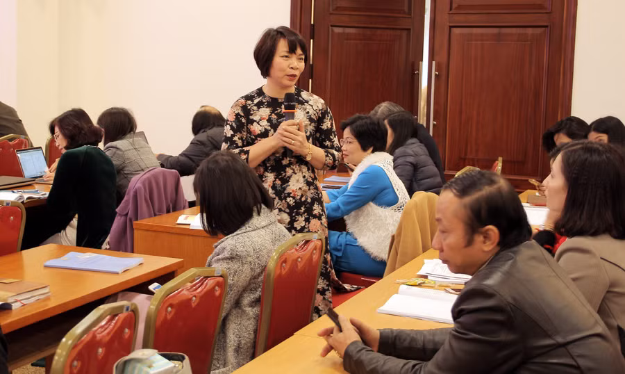 Các đại biểu thảo luận, đóng góp ý kiến tại Hội thảo