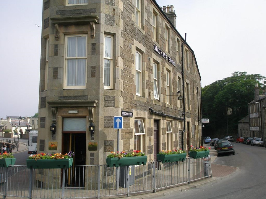 Con duong dai 2 m, ngan nhat the gioi o Scotland hinh anh 4 