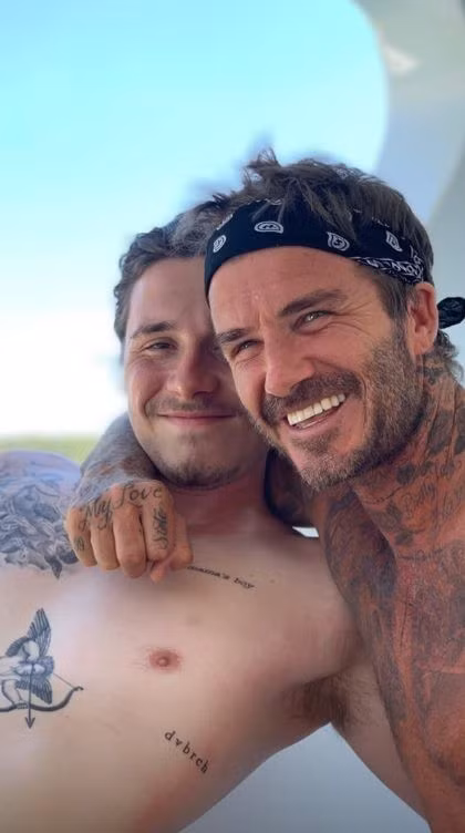 Trong kỳ nghỉ này, cậu cả nhà Beckham cũng xuất hiện. Dường như, chàng trai thừa hưởng những nét điển trai từ bố.