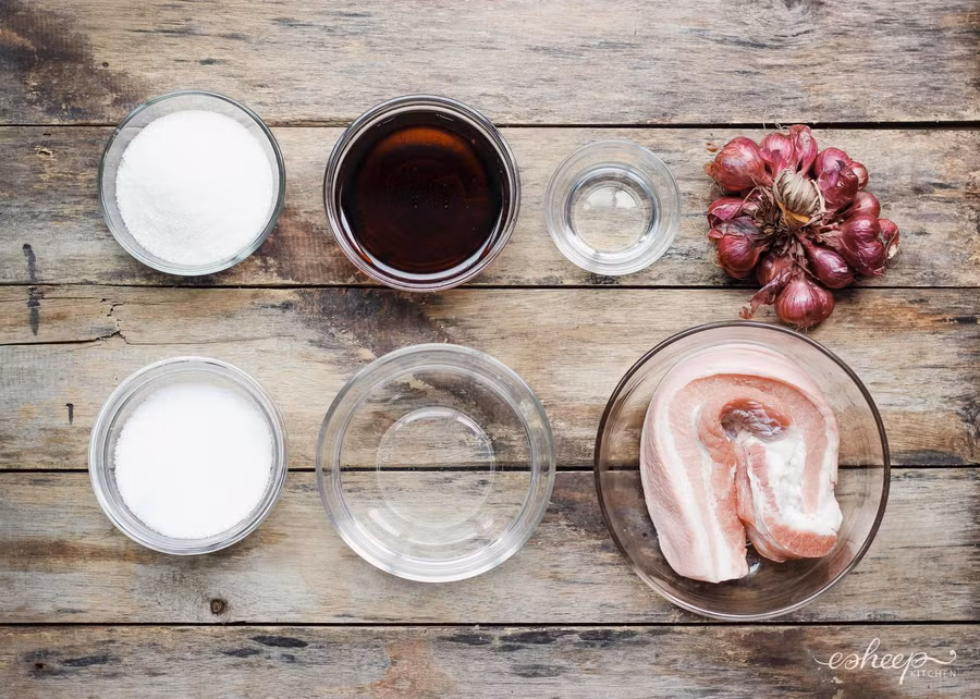 Mẹ đảm bày cách làm thịt ngâm mắm hành siêu dễ chống nóng mùa hè ảnh 2