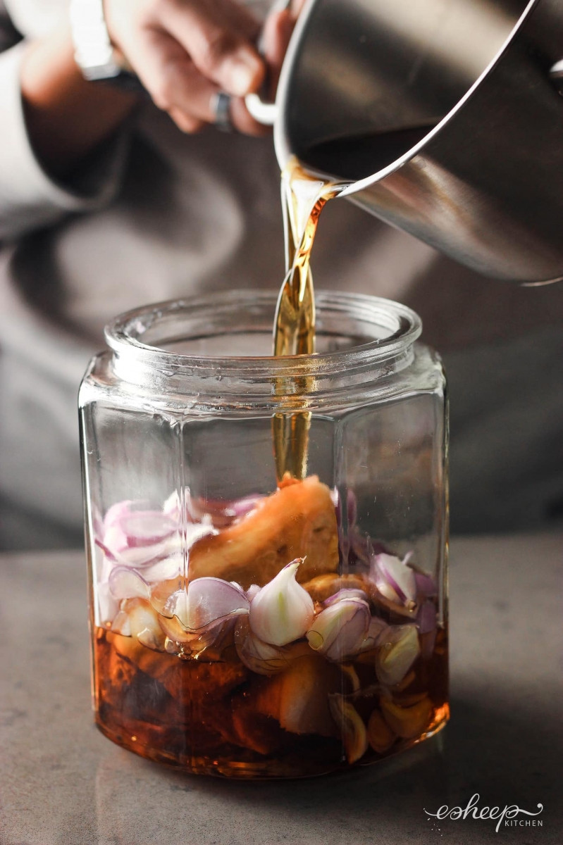 Mẹ đảm bày cách làm thịt ngâm mắm hành siêu dễ chống nóng mùa hè ảnh 9