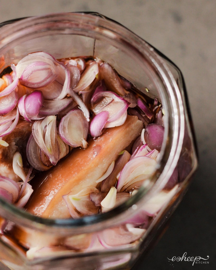 Mẹ đảm bày cách làm thịt ngâm mắm hành siêu dễ chống nóng mùa hè ảnh 10