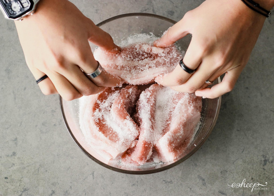 Mẹ đảm bày cách làm thịt ngâm mắm hành siêu dễ chống nóng mùa hè ảnh 3