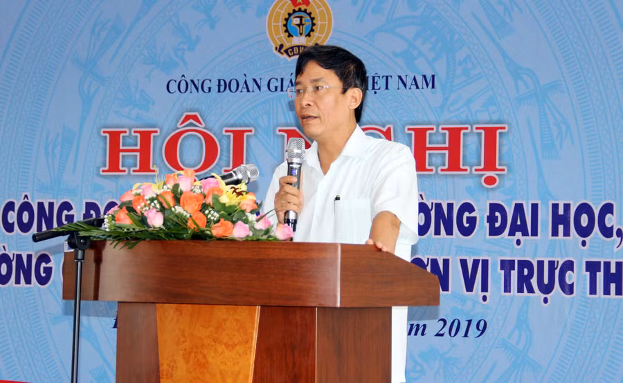 Chủ tịch Công đoàn GD Việt Nam Vũ Minh Đức phát biểu khai mạc Hội nghị