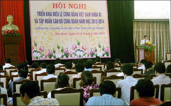 Hội nghị có gần 200 đại biểu tham dự