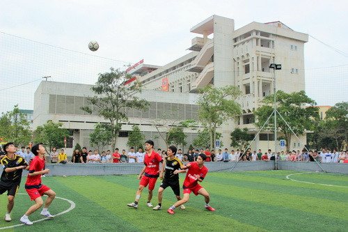 Rèn luyện sức khỏe, kỹ năng qua hoạt động tập thể. Ảnh: Thiên Thanh Rèn luyện sức khỏe, kỹ năng qua hoạt động tập thể. Ảnh: Thiên Thanh