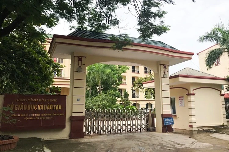 Nhiều cán bộ Sở Giáo dục và Đào tạo Hòa Bình bị khởi tố do nâng điểm cho thí sinh. Ảnh: Dương Tâm.