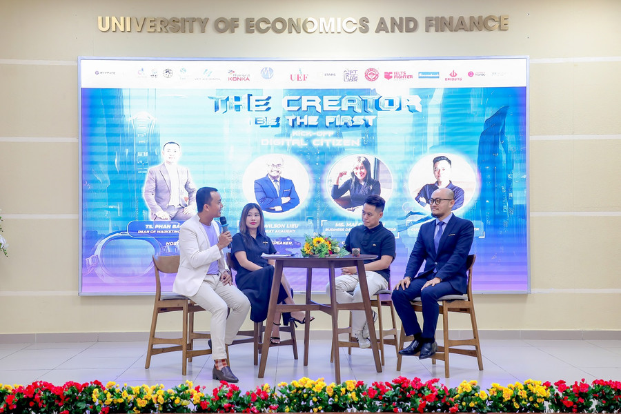 Các diễn giả, khách mời cùng trao đổi về nhiều chủ đề trong lĩnh vực marketing.