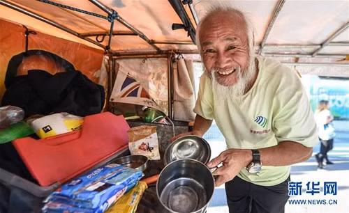 Ông lão 3 năm đạp xe từ Trung Quốc đến Brazil để dự Olympic - ảnh 4