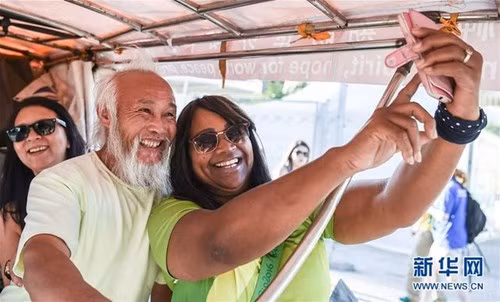 Ông lão 3 năm đạp xe từ Trung Quốc đến Brazil để dự Olympic - ảnh 3