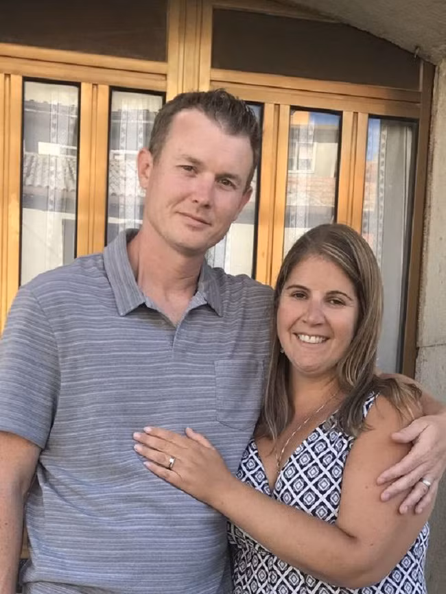 Đến Italy du lịch, cặp vợ chồng không ngờ tìm lại được báu vật đánh rơi 9 năm trước - Ảnh 1.