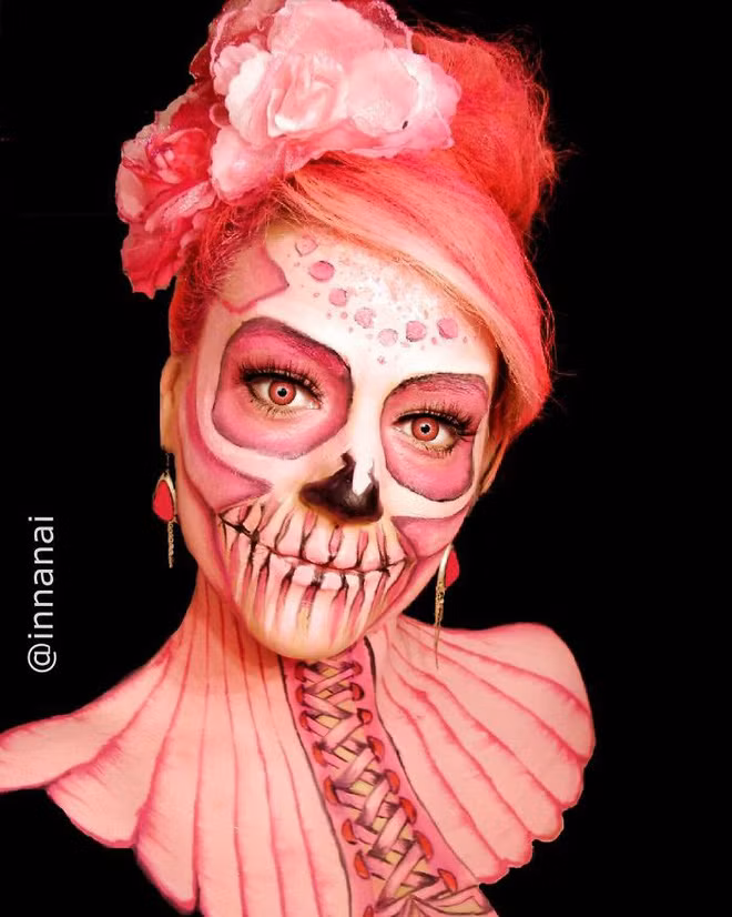 Bí mật bất ngờ phía sau hình ảnh cô gái tự làm mặt mình xoắn lại như ốc vít - Ảnh 9.