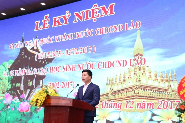 Cựu học sinh Kosonh Bounleut đến từ nước CHDCND Lào phát biểu