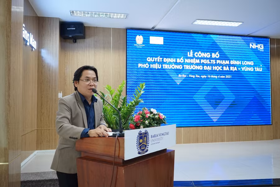 PGS.TS Nguyễn Hữu Huy Nhựt - Giám đốc Ban Tổ chức - Nhân sự Tập đoàn Nguyễn Hoàng công bố Quyết định