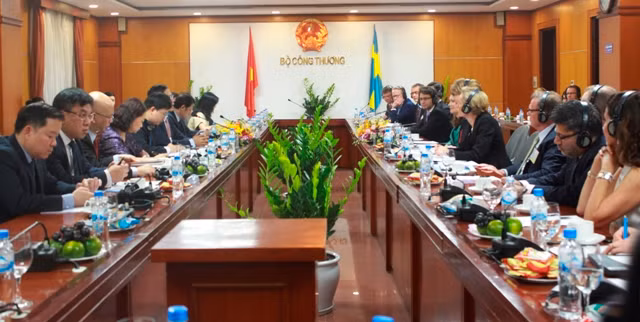 Buổi làm việc của Bộ trưởng Bộ Công Thương Việt Nam và Bộ trưởng Thương mại Thụy Điển