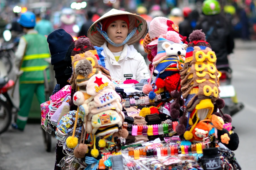 NLĐ khu vực không có QHLĐ ít có điều kiện để giải quyết TNLĐ. Ảnh: ILO Vietnam.