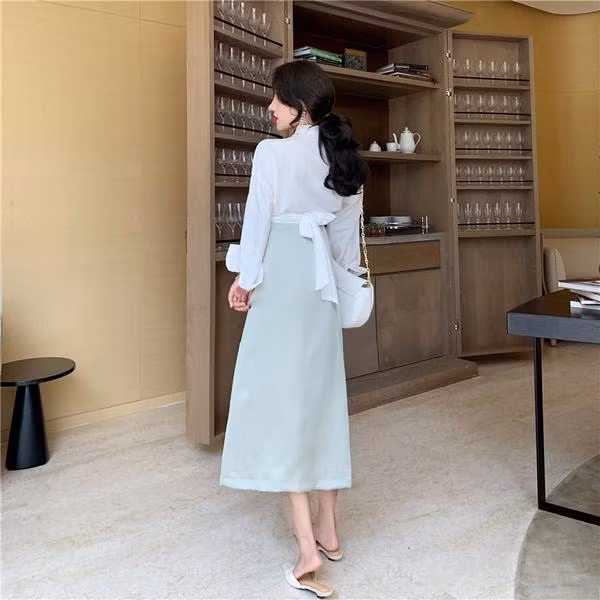 Diện lên mình gam màu dưới đây, cảm giác nóng nực sẽ biến mất ngay lập tức ảnh 6 Empty