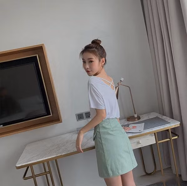 Diện lên mình gam màu dưới đây, cảm giác nóng nực sẽ biến mất ngay lập tức ảnh 15 Empty