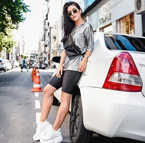 Nắng nóng sấp mặt mà cứ diện quần biker short như này vừa mát mẻ vừa sành điệu nàng nào chẳng mê