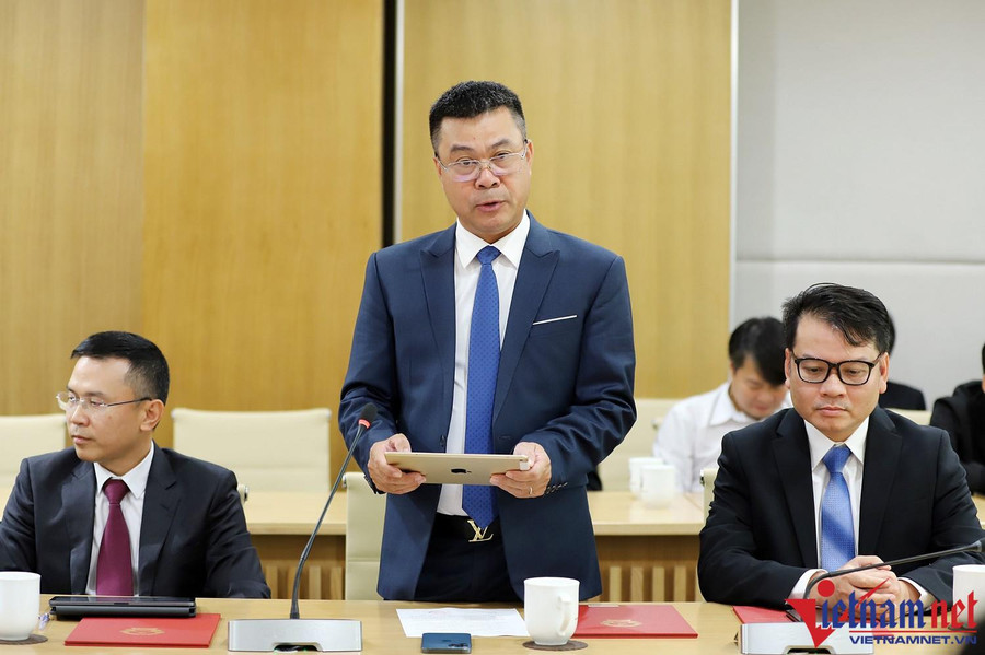 Tân Tổng biên tập Báo VietNamNet Nguyễn Văn Bá Tân Tổng biên tập Báo VietNamNet Nguyễn Văn Bá