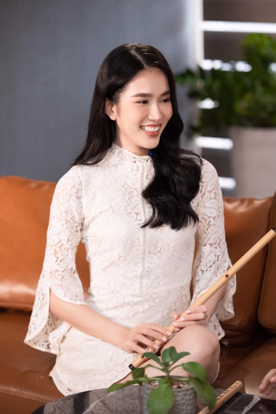 Phương Anh đã được dịp gửi tặng khán giả màn thổi sáo ca khúc “Heal The World” và nhạc phim của bộ phim hoạt hình huyền thoại - Doraemon.