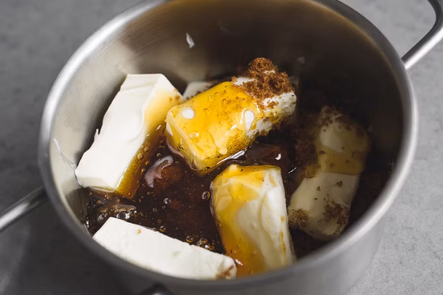 Công thức cực kỳ đơn giản làm ngôi nhà bánh gừng đón Giáng sinh ảnh 3