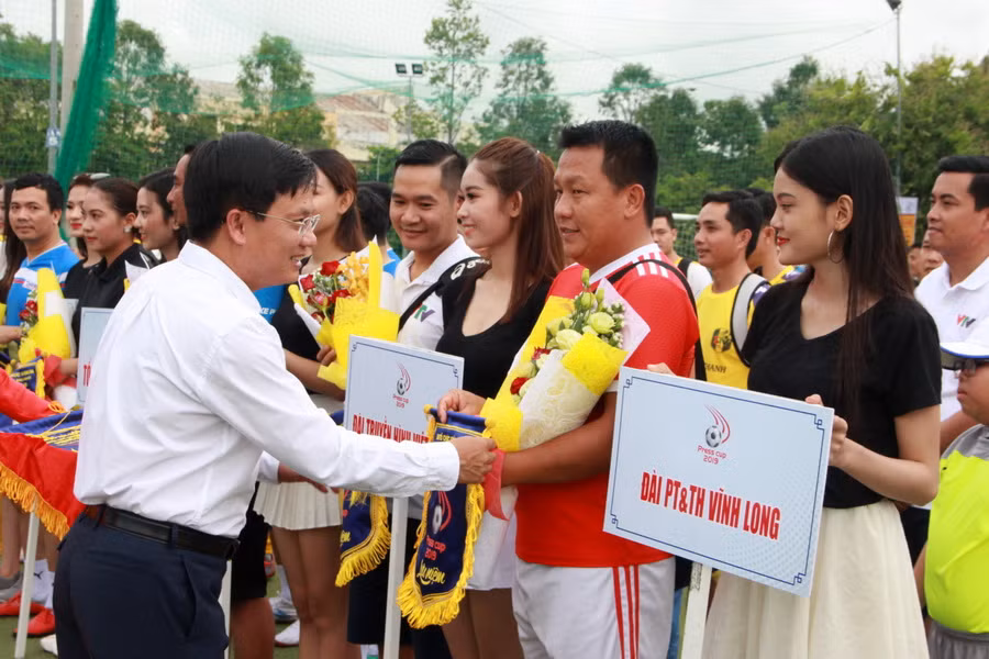 Sôi nổi lễ Khai mạc Vòng chung kết Giải Press Cup 2019 ảnh 3 1-IMG_2903