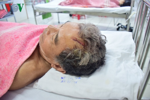 ồ ạt khai thác cát vào giữa đêm trên sông hương hình 3 o at khai thac cat vao giua dem tren song huong hinh 3