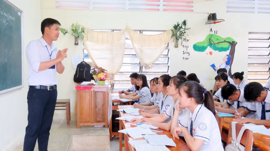 Giờ học Hóa học của HS lớp 12, Trường THPT Thới Lai, huyện Thới Lai (TP Cần Thơ)