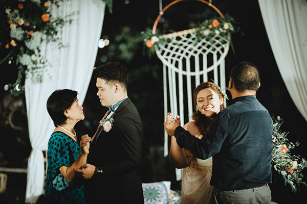 dam-cuoi-lenh-denh-giua-vinh-ha-long-cua-cap-doi-philippines-9