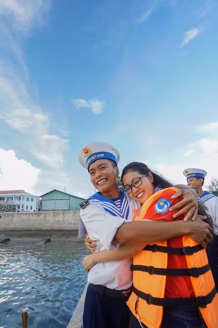 Nhật kí Trường Sa của Á khôi sinh viên Việt Nam duyên dáng 2016 ảnh 6