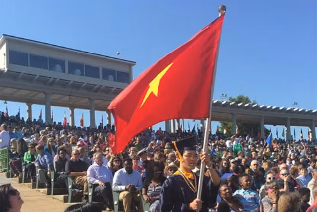 Kỳ thủ Quang Liêm bật mí cách có bằng giỏi, chơi cờ vô địch ở Mỹ