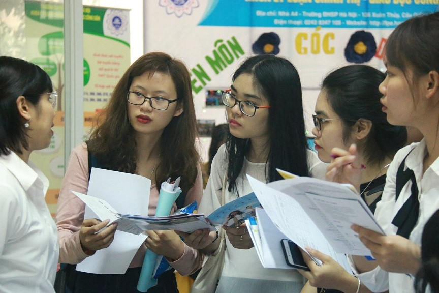 SV tìm kiếm cơ hội việc làm. Ảnh minh họa SV tìm kiếm cơ hội việc làm. Ảnh minh họa