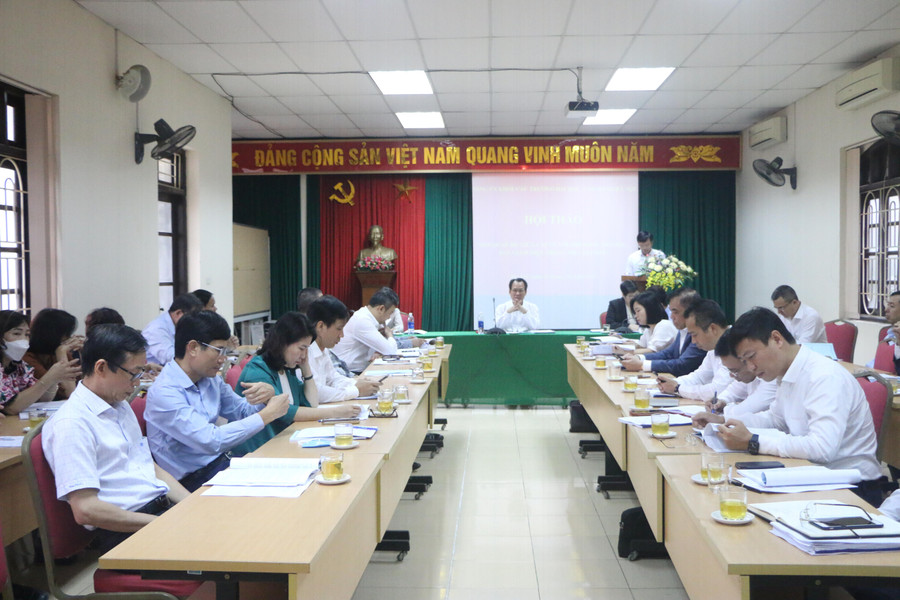 Các đại biểu tham dự hội nghị.