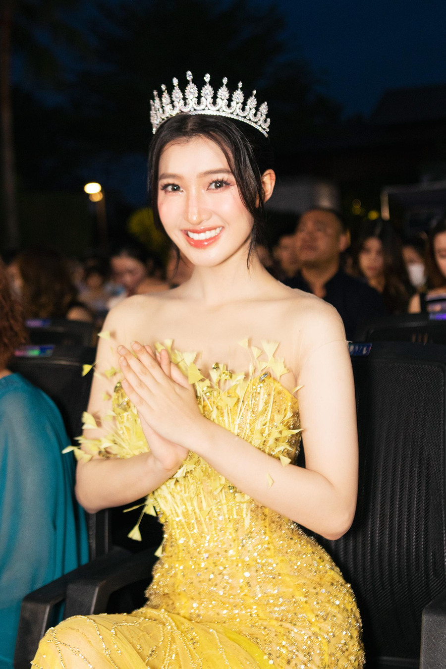 Á hậu Phương Nhi. Á hậu Phương Nhi.