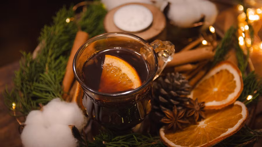 Cách pha chế 3 món đồ uống thơm ngon, ấm áp cho mùa Giáng sinh