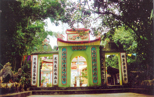 Chùa Quan Âm Tự ở xã Đức Trạch – Bố Trạch – Quảng Bình (Ảnh quangbinh.gov.vn)