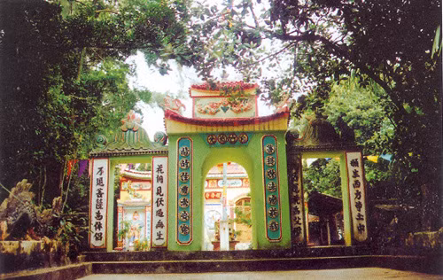 Chùa Quan Âm Tự ở xã Đức Trạch – Bố Trạch – Quảng Bình (Ảnh quangbinh.gov.vn)