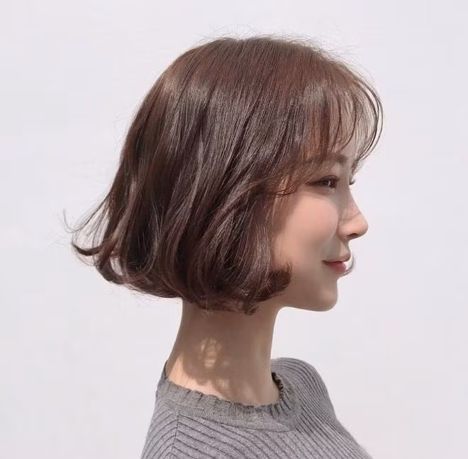 Màu tóc nhuộm ra nắng cũng đẹp, mà vào bóng râm nhìn lại càng sang dành cho nàng công sở ảnh 3