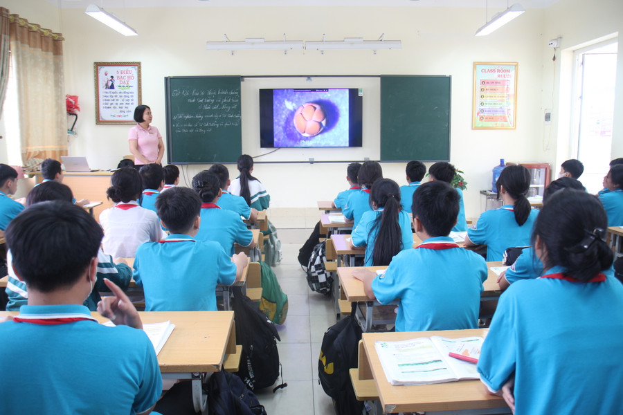 Tiết học của cô trò trường THCS Bình Minh.