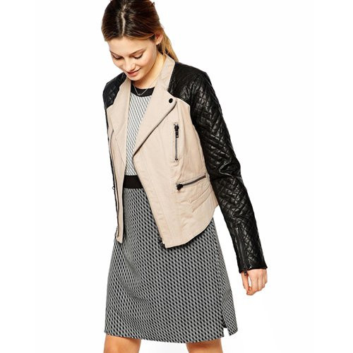 Đàn ông thành đạt thích phụ nữ mặc gì?