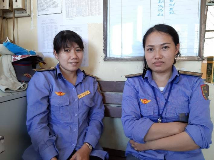 Cụ bà kể khoảnh khắc được 2 nữ nhân viên cứu trước đầu tàu hỏa